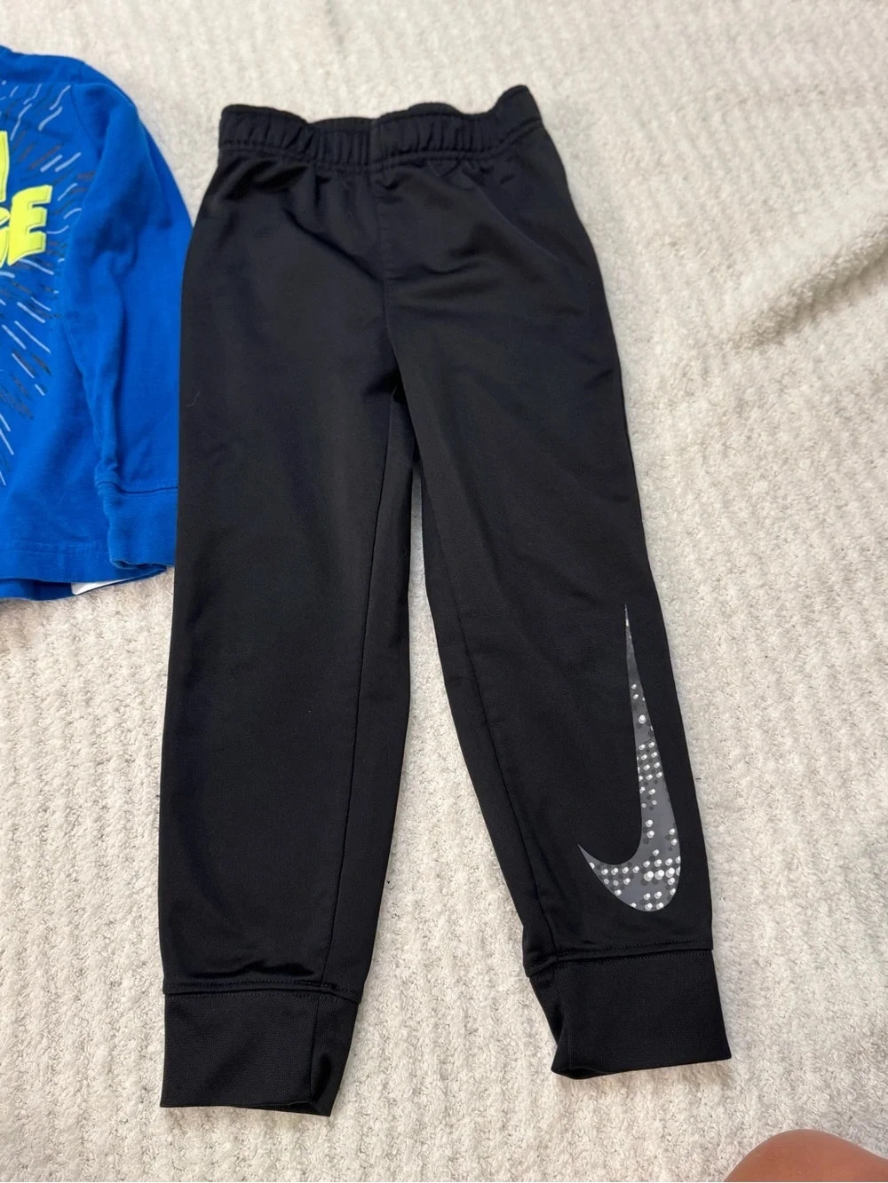 Nike detail black reflective